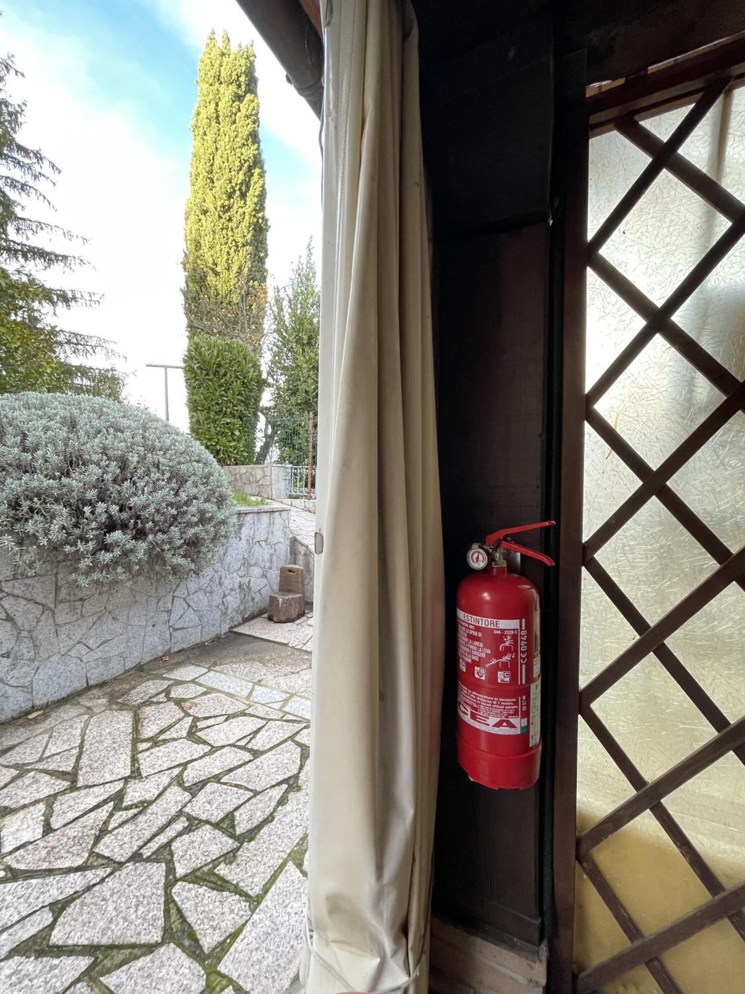 Mazzetti Country House-Vita In Campagna Con Giardino Vimignano-Chiesa 외부 사진