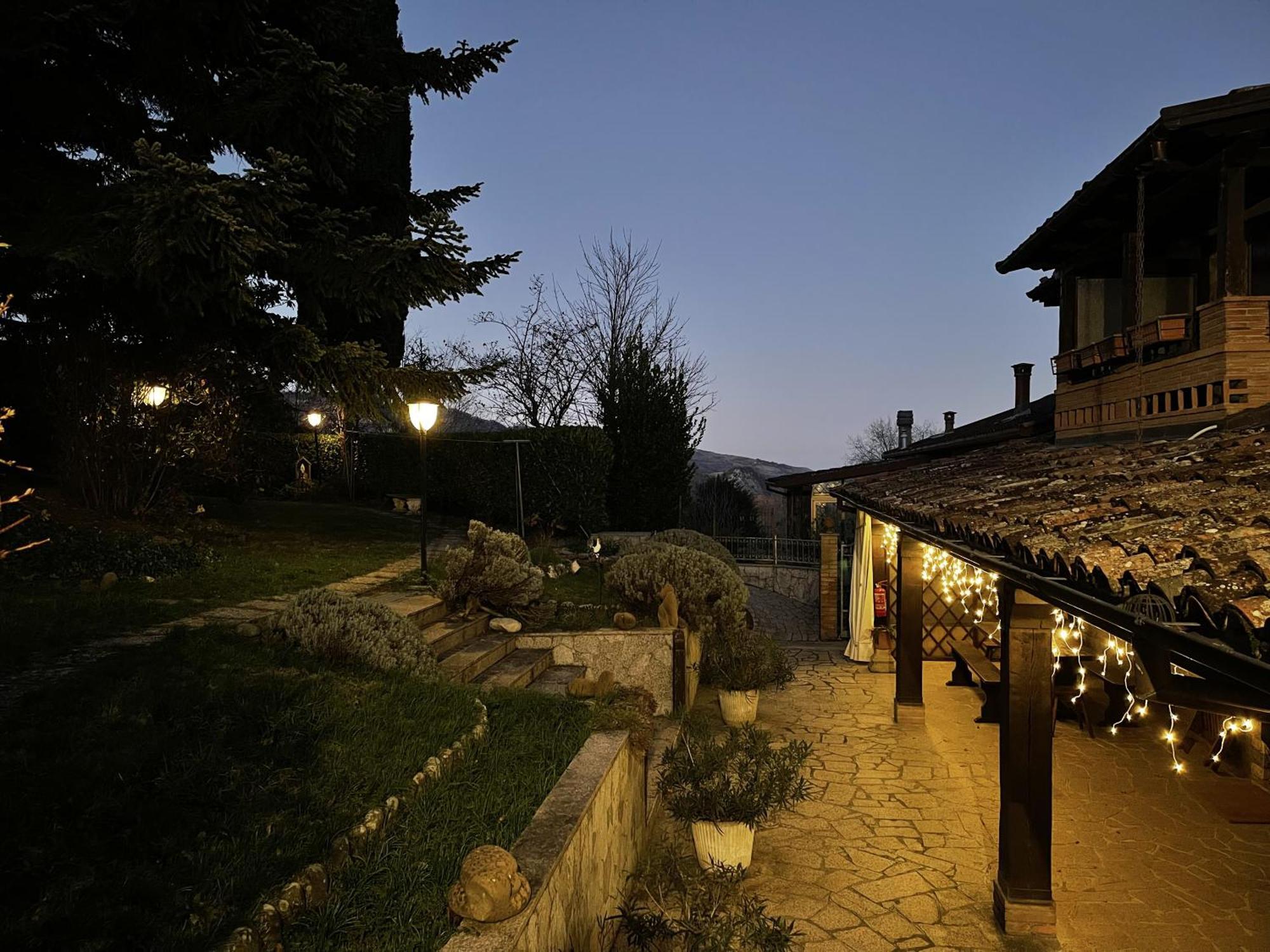 Mazzetti Country House-Vita In Campagna Con Giardino Vimignano-Chiesa 외부 사진